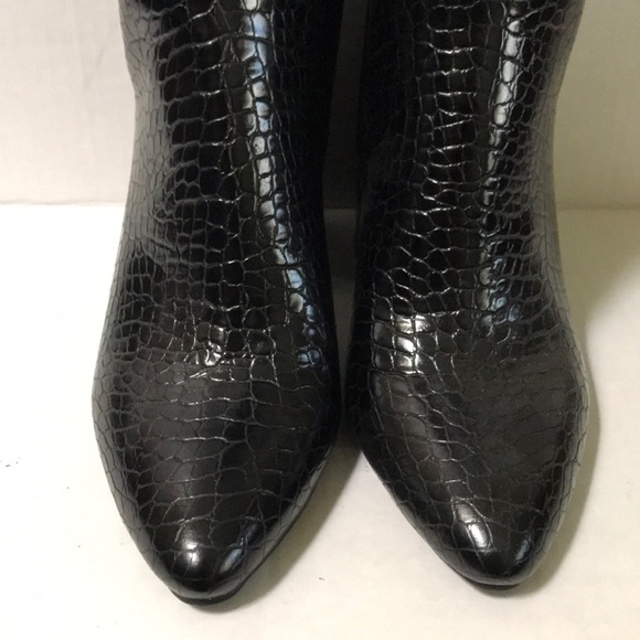 Forever 21 Retro High Heel Boots Black size 5 1/2 - Picture 4 of 7